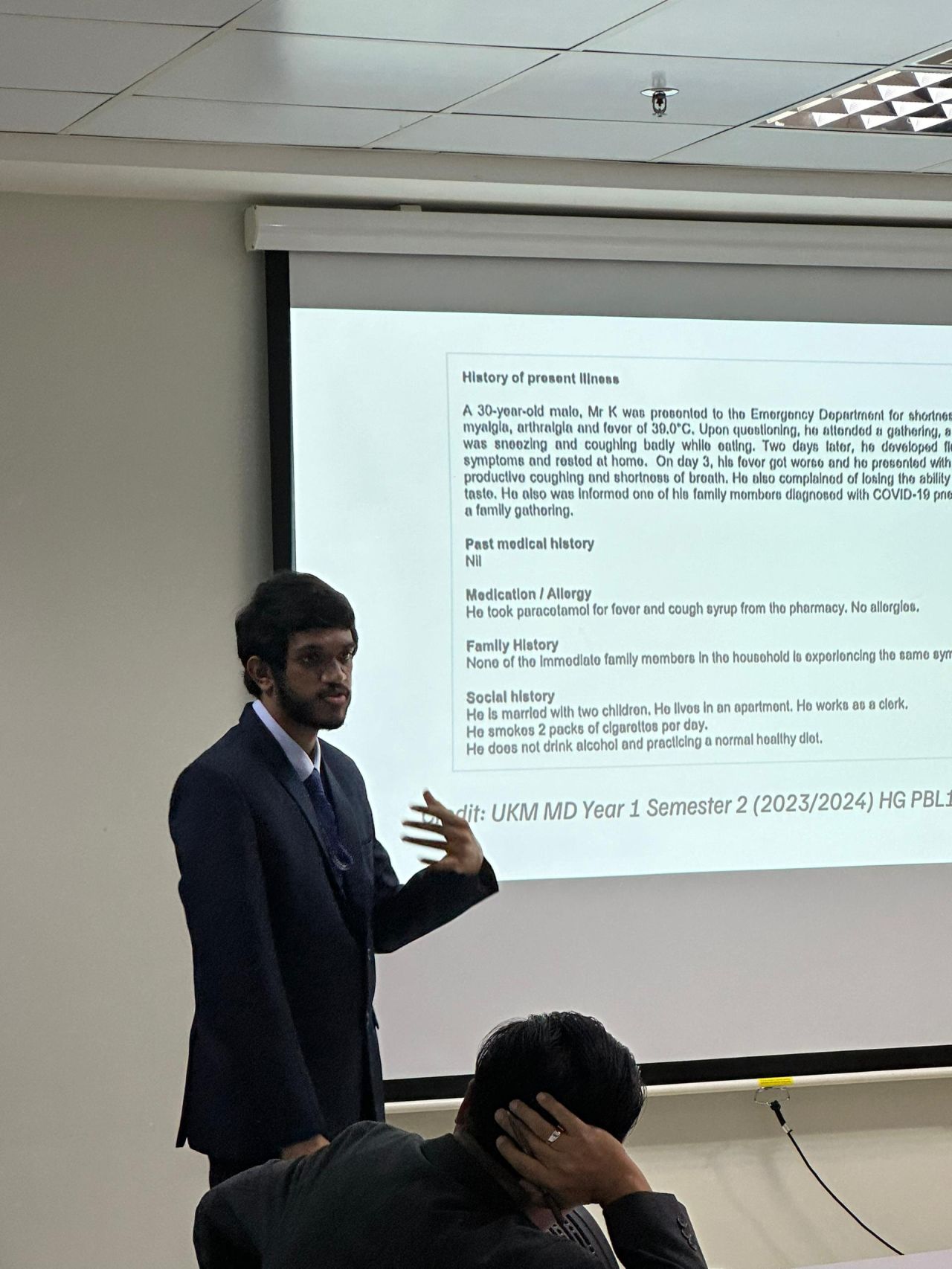 Anitej presenting during the Student Pitching Competition.